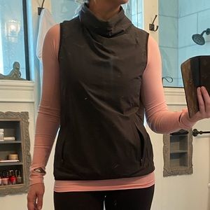 Nike aero layer vest